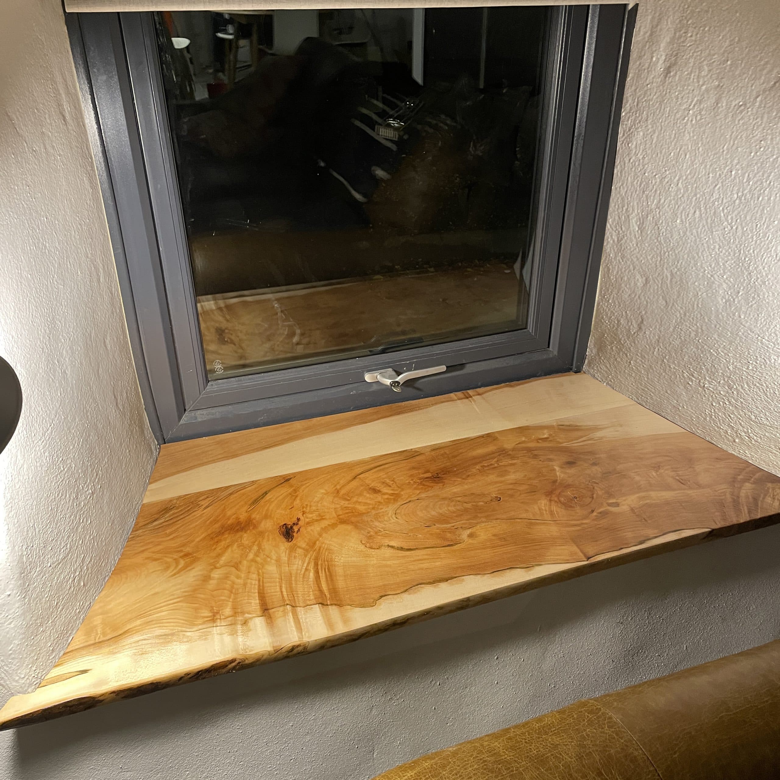 Window seat with wood sill